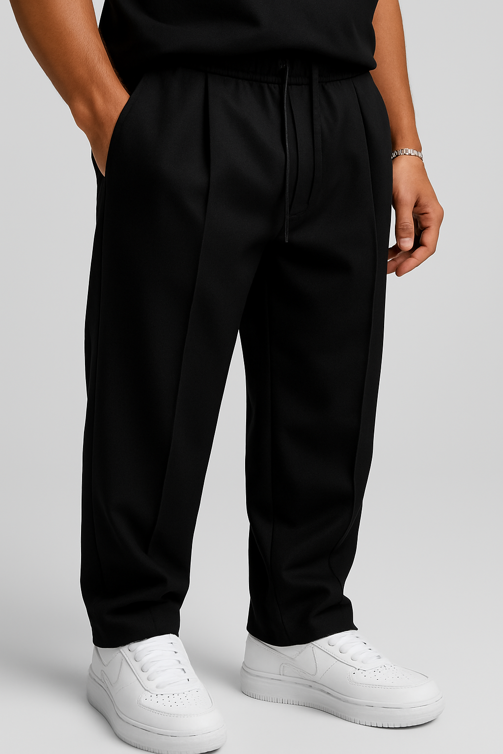 Black Pleated Essential Trouser